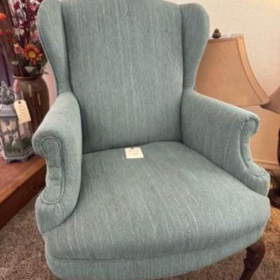 #1004 â€¢ Lounge chair
