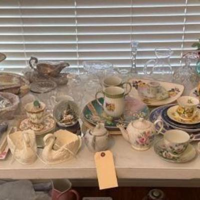 #1022 â€¢ Glassware, China, Snow Globes
