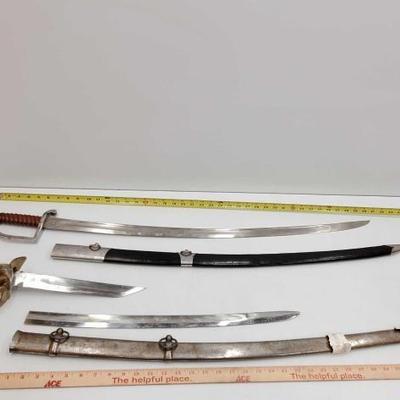 #1806 â€¢ 2 Saber Swords
