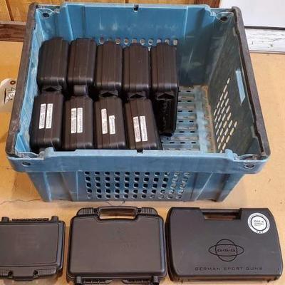 #1942 â€¢ 12 Pistol Hard Cases
