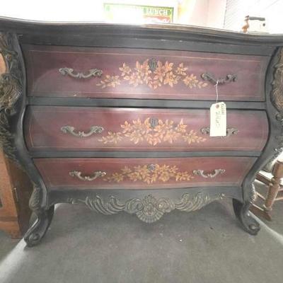 #2160 â€¢ Dresser
