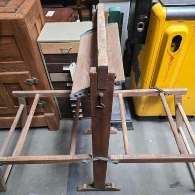 #2100 â€¢ Antique Wash Rack
