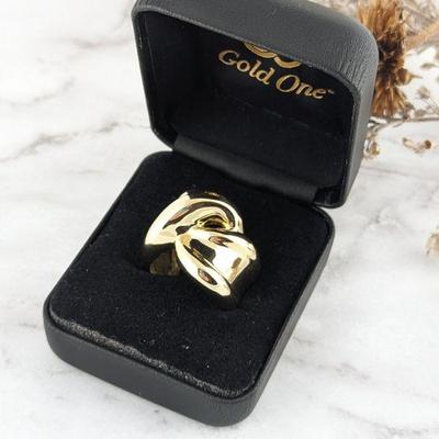  Gold One 1K Yellow Gold Twisted Band Ring - New in Box
