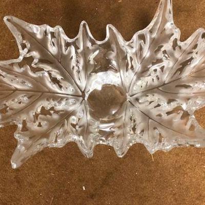 LALIQUE GRAND CHAMPS ELYSEES BOWL - OAK LEAF