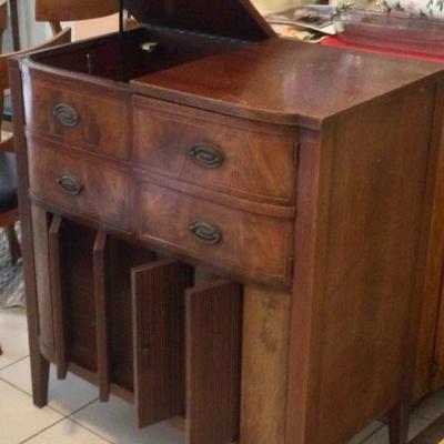 Victrola cabinet doors open