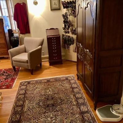 7x4.7 silk Tabriz rug