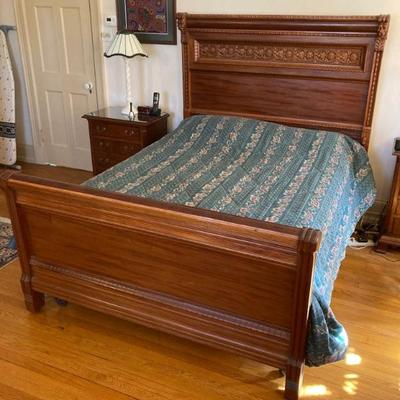 Antique full size bed
