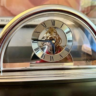 Vechron Quartz Clock