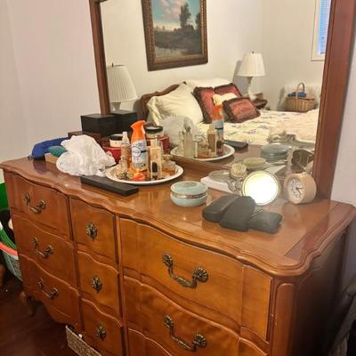 Angelus Dresser with mirror