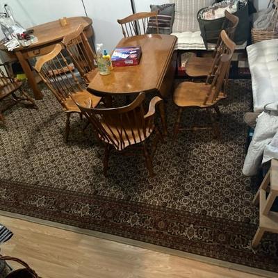 Extensions & table pad covers included 