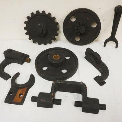 1116	GROUP OF WOOD PATTERN MAKERS MOLDS, LARGEST APPROXIMATELY 11 IN
