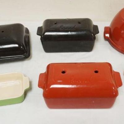 1272	LECREUSET & EMILE HENRY PORCELAIN COOKWARE, LARGEST PIECE APPROXIMATELY 16 IN X 10 IN X 4 IN
