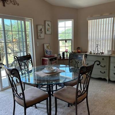 Dining table 