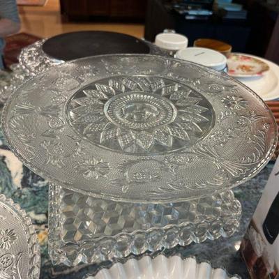 cake plates