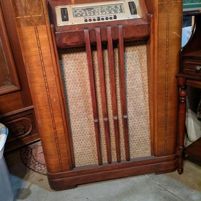 Philco Floor Radio 1940s