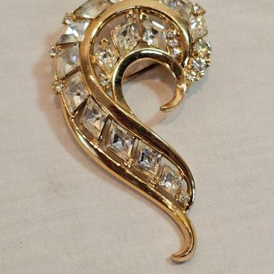 https://www.auctionninja.com/stress-free-estate-services-llc/sales/details/gold-jewelry-coins-antiques-toys-art-collectibles-fishing-lure...