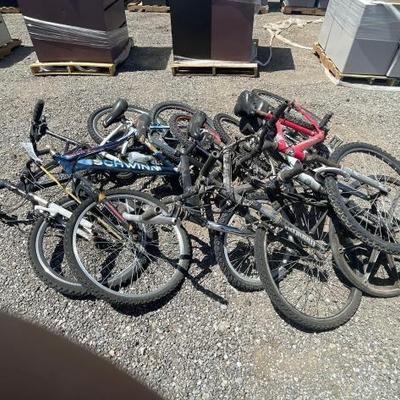 #80318 • (6) Bicycles
