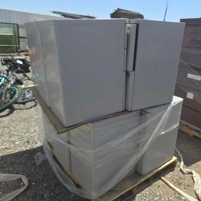#80444 • (12) Filing Cabinets
