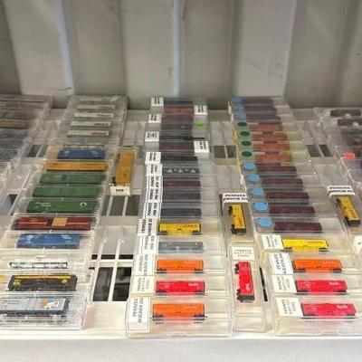 #8554 • (83) Micro-Trains &amp; Pennzee N &amp; Z Scale Model Trains
