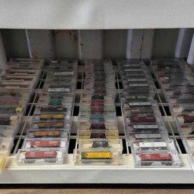 #8258 • (60) Micro Trains N - Scale Model Trains
