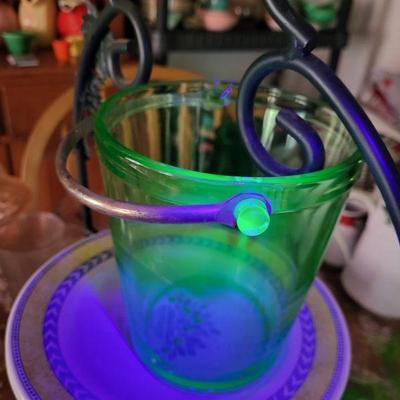 Uranium glass