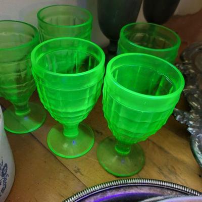 Uranium glass