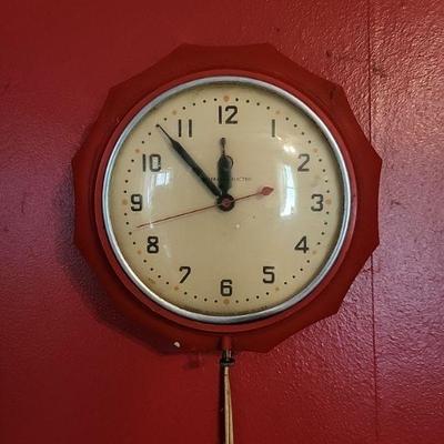 Vintage General Electric working red dot clock