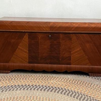 Lane art deco cedar chest
