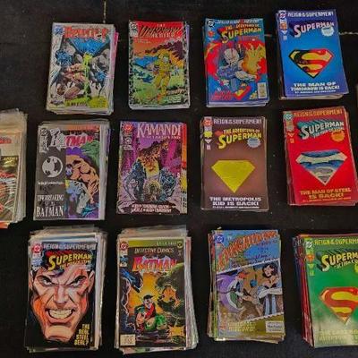 #10468 • (257) DC Comic Books
