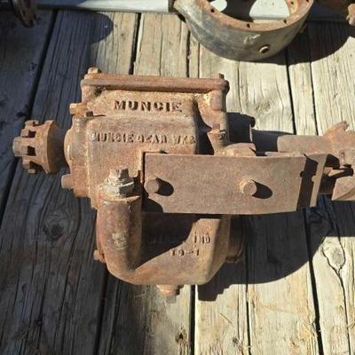 #2406 • Vintage Muncie Transmission
