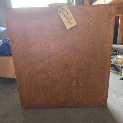 #22054 • Vintage Suitcase Relate Table
