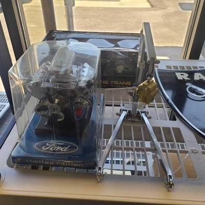 #10006 • Model Smokey and the Bandit Trans Am, Modrl Ford 427 SOHC, and Miniature Aluminum Shop Crane

