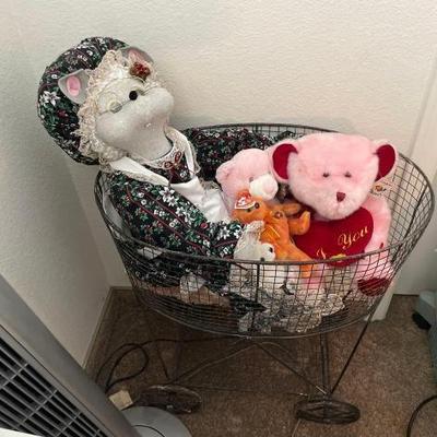 #60102 • Vintage Metal Carriage and Stuffed Animals
