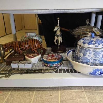 #50284 • Decorative Sword Tiger Vase Ornaments Tin with Clips and Cannon
