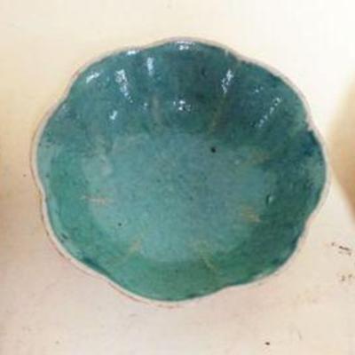 1251	3 CHINESE PORCELAIN BOWLS, LARGEST APPROXIMATELY 6 1/4 IN X 2 IN
