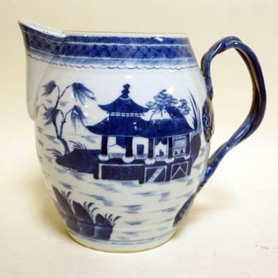 1134	CHINESE CANTON  PITCHER, APPROXIMATELY 9 IN H
