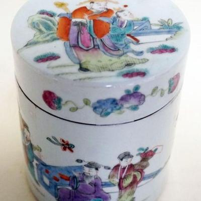 1245	CHINESE PORCELAIN TEA CADDY, APPROXIMATELY 4 IN X 5 IN H
