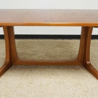 1182	GUDME MOBELFABRIK DANISH MID CENTURY TEAK DINING TABLE WITH 2 - 20 IN LEAVES, APPROXIMATELY 73 IN X 42 IN X 29 IN H

