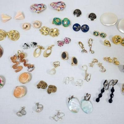 1257	VINTAGE CLIP EARRINGS, APPROXIMATELY 33 SOME MARKED BY MAKER
