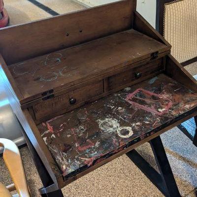 World market secretary desk