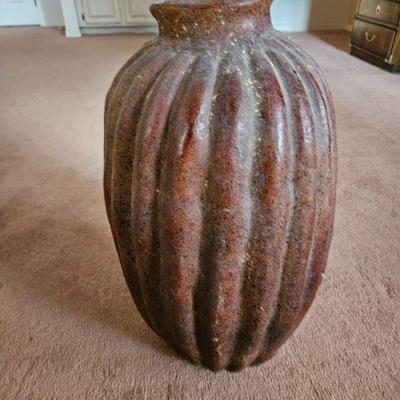 Lots Of Clay And pottery