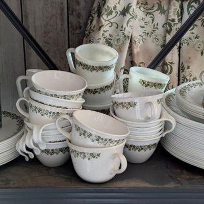 Vintage Corelle Crazy Daisy Spring Blossom Green