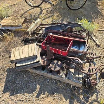 #1106 • Yard Art

