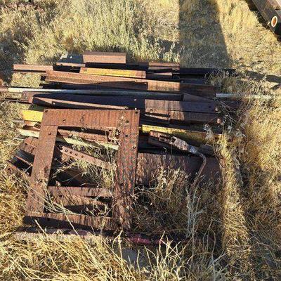 #2122 • Scrap Metal
