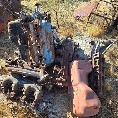 #3056 • Ford Engine, Headersn Exhaust Manifold, and Oil Pan
