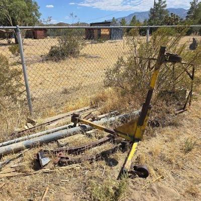 #2006 • Engine Stand, Leaf Springs, Metal
