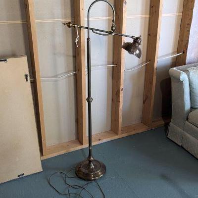 Lot #B136 - Antique Style Adjustable Floor Lamp