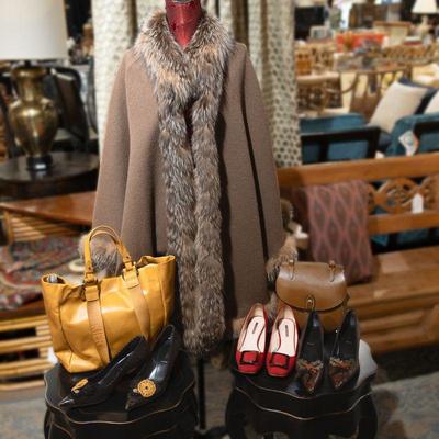 Come into our showroom October 4-6, 10am-5pm to purchase this item. 