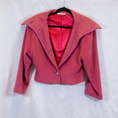 Come into our showroom October 4-6, 10am-5pm to purchase this item. 
