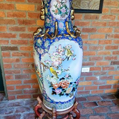 Chinese palace urn (there are two)